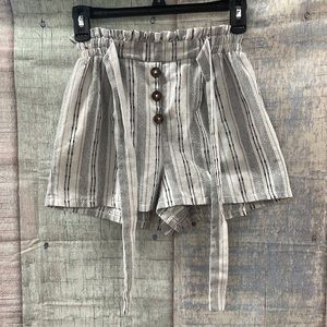 Good used condition Woman’s Sienna Sky shorts. Size is small.